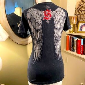 Sinful distressed Tshirt L.  Crystal wings. Metallic red accents